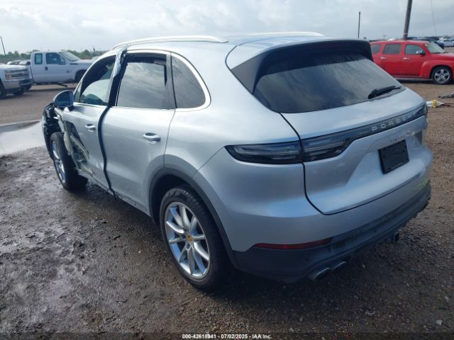2019 PORSCHE CAYENNE WP1AB2AY4KDA63823 Photo 2