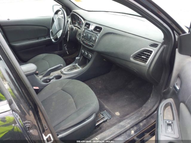 2011 CHRYSLER 200 1C3BC1FB5BN607021 Photo 4