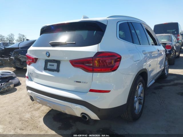 2021 BMW X3 5UXTY3C00M9F00276 Photo 3