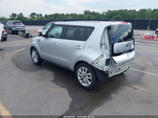 2018 KIA SOUL KNDJP3A53J7597391 Photo 2