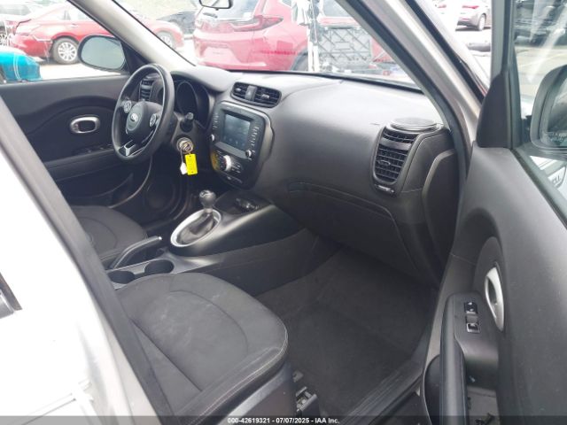 2018 KIA SOUL KNDJP3A53J7597391 Photo 4