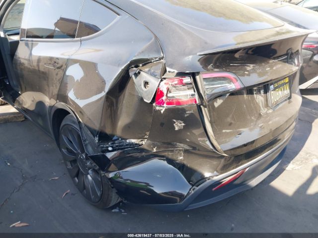 2023 TESLA MODEL Y 7SAYGDEF5PF823444 Photo 5