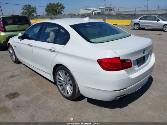 2011 BMW 550I WBAFR9C59BC617438 Photo 2