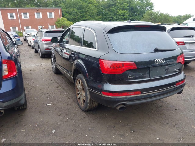 2015 AUDI Q7 WA1LGAFEXFD028885 Photo 2