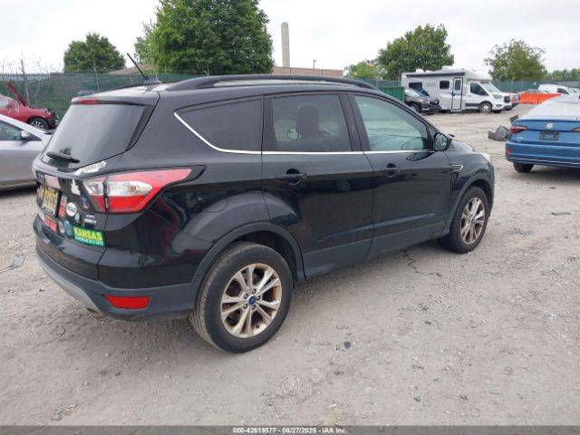 2018 FORD ESCAPE 1FMCU9HD5JUA46569 Photo 3