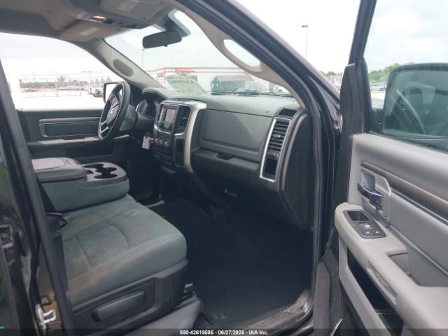 2019 RAM 1500 CLASSIC 1C6RR6TT8KS571918 Photo 4
