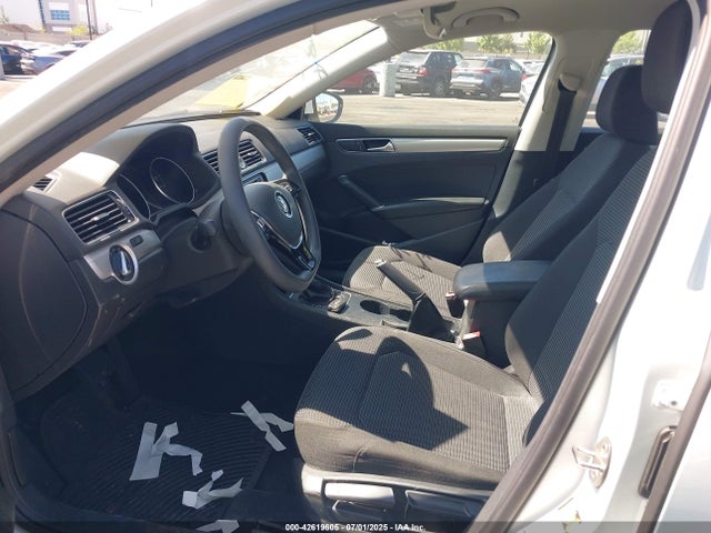 1VWAT7A39HC085957 Volkswagen 1.8 tsi