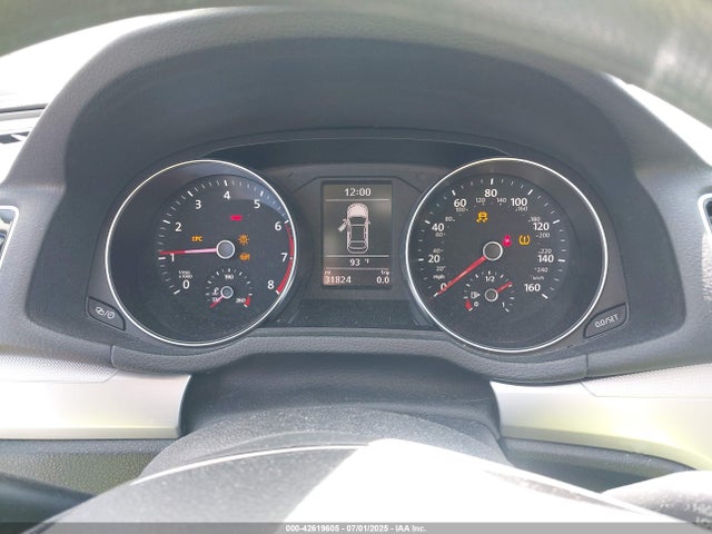 1VWAT7A39HC085957 Volkswagen 1.8 tsi