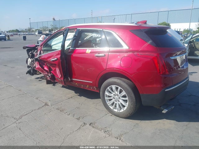 2019 CADILLAC XT5 1GYKNARS2KZ204862 Photo 2