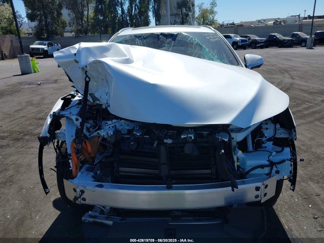 2T2BBMCA7SC083820 Lexus a25a-fxs