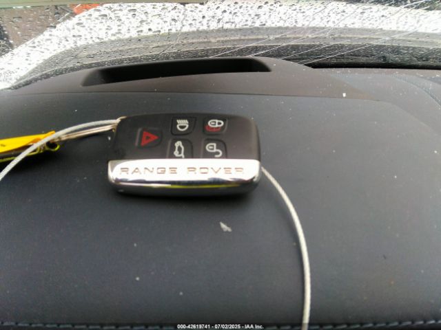 2017 LAND ROVER RANGE ROVER SALGV2FE0HA329973 Photo 10