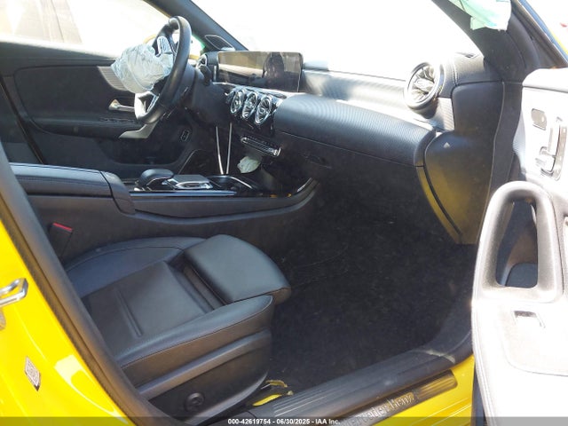W1K5J4GB3LN088797 Mercedes-Benz m260