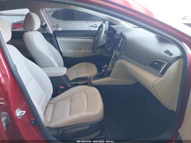5NPD84LF9HH132562 Hyundai 2017