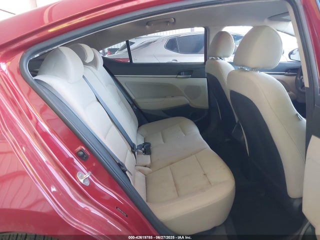 5NPD84LF9HH132562 Hyundai 2017