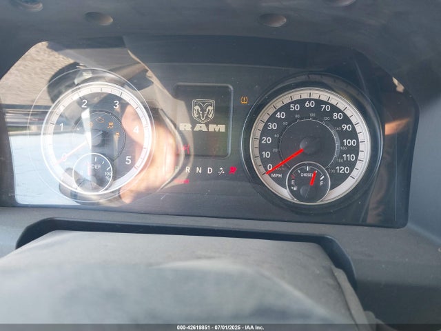 3C6UR5HL4JG125803 RAM 2500