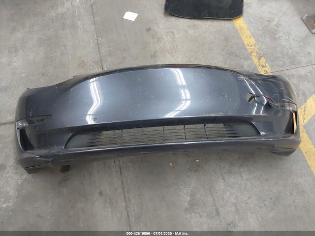 5YJ3E1EA4JF009504 Tesla 2018