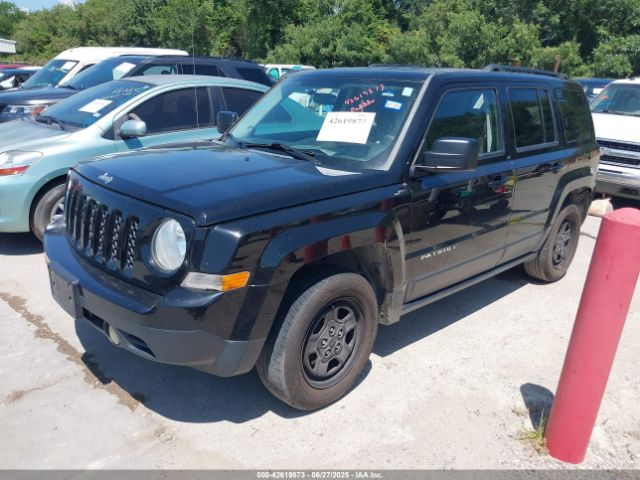 1C4NJPBB8FD418933 Jeep Patriot