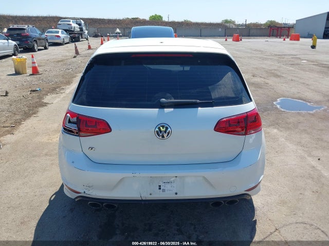 WVWUF7AU5GW079988 Volkswagen 2016