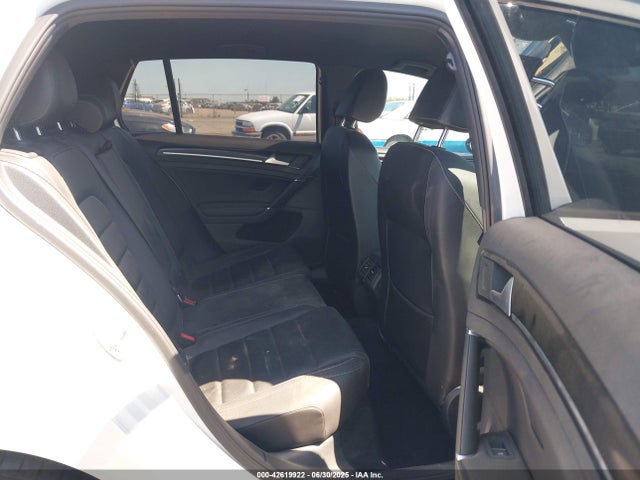 WVWUF7AU5GW079988 Volkswagen 2016