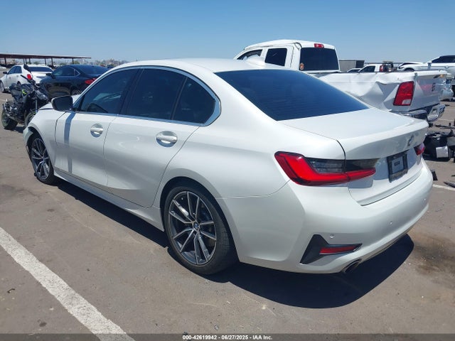 3MW5R1J02M8B74306 BMW 330I