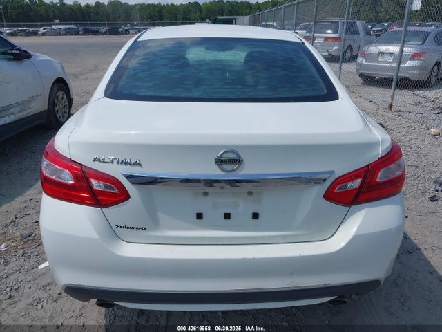 1N4AL3AP7GC242839 Nissan 2016
