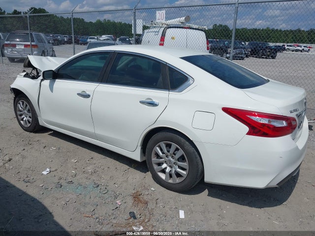 1N4AL3AP7GC242839 Nissan 2016