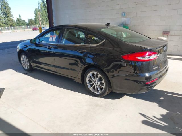 2019 FORD FUSION HYBRID 3FA6P0LU5KR221915 Photo 2
