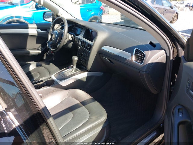 2010 AUDI A4 WAUAFAFLXAN006982 Photo 4