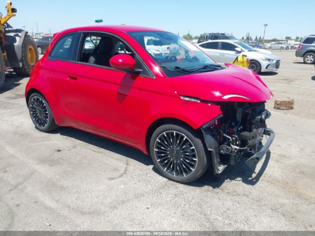 2024 FIAT 500E ZFAFFAA49RX205926 Photo 0