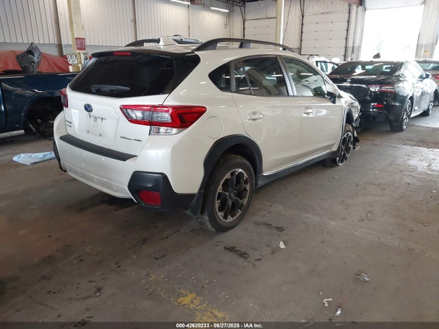 JF2GTAPC6M8657924 Subaru na