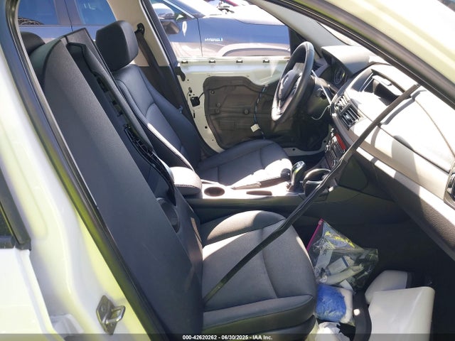 WBAVM1C59FV316755 BMW 2015