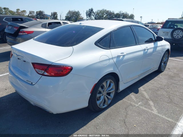 Chrysler 2015 2015 1C3CCCBB1FN698252 Image 4