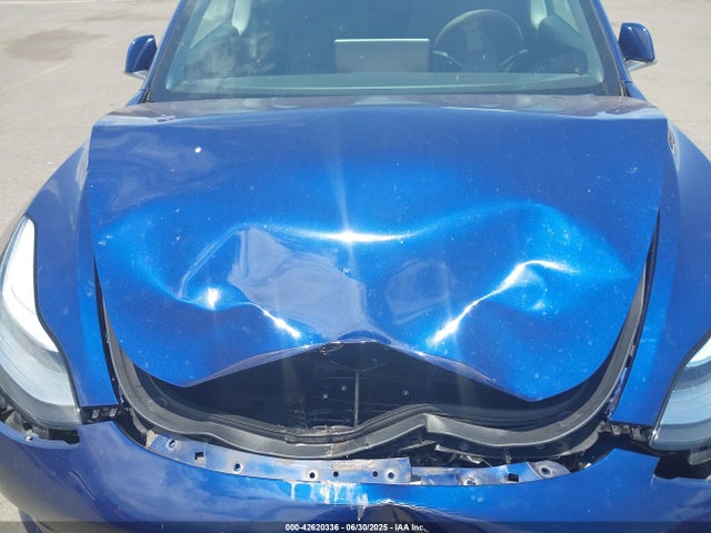 2018 TESLA MODEL 3 5YJ3E1EA8JF125014 Photo 9