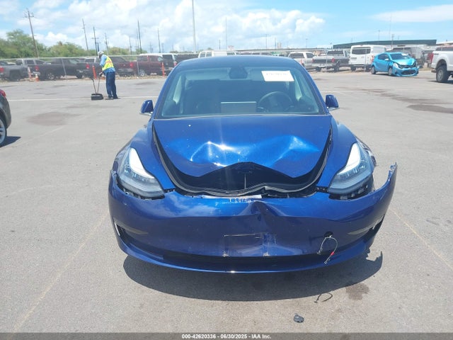 5YJ3E1EA8JF125014 Tesla MODEL 3
