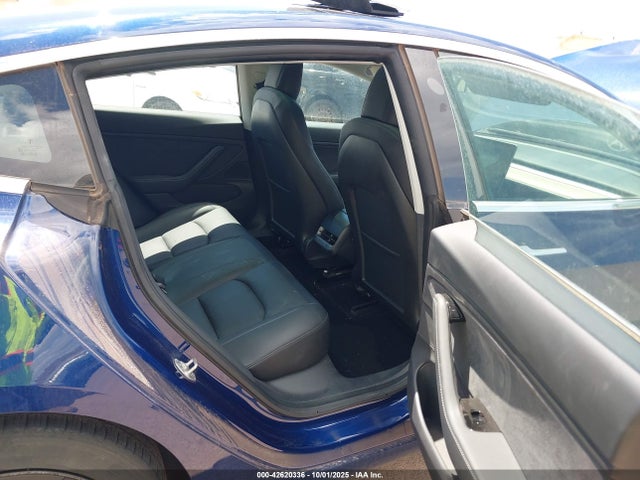 2018 TESLA MODEL 3 5YJ3E1EA8JF125014 Photo 7