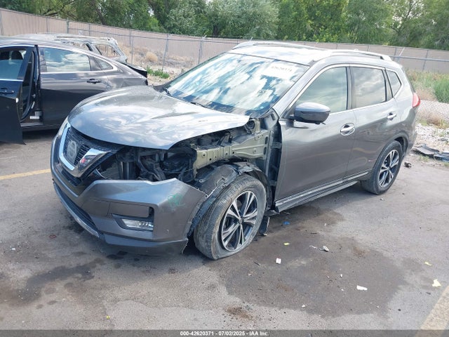 5N1AT2MV5HC844831 Nissan Rogue