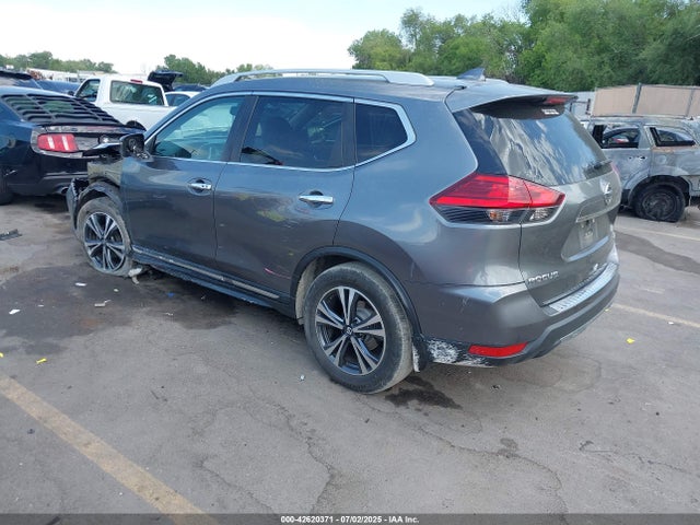 5N1AT2MV5HC844831 Nissan Rogue