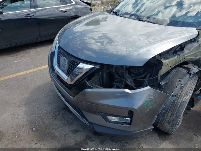 5N1AT2MV5HC844831 Nissan Rogue