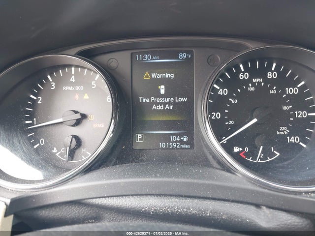 5N1AT2MV5HC844831 Nissan Rogue