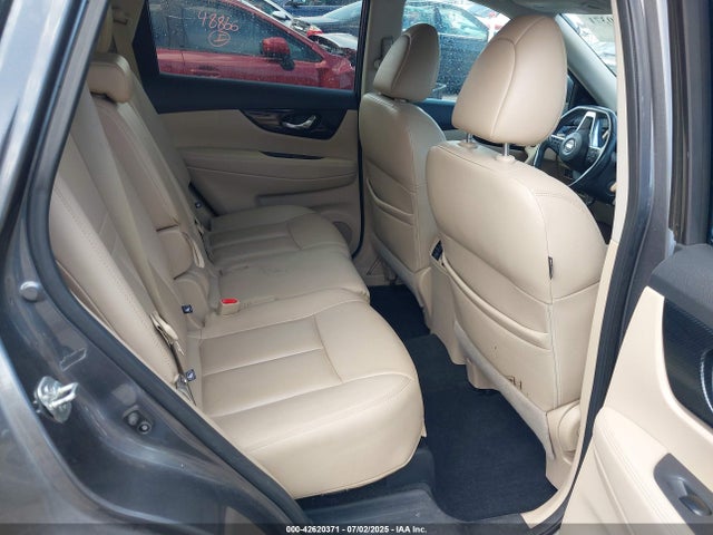5N1AT2MV5HC844831 Nissan Rogue