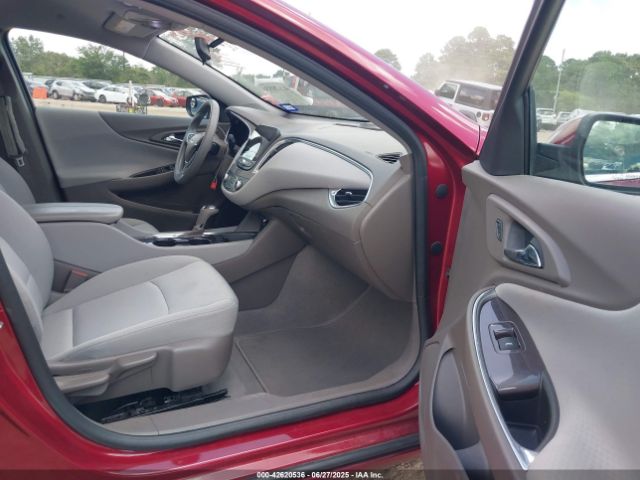 2019 CHEVROLET MALIBU 1G1ZD5ST8KF210337 Photo 4