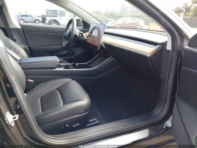 2020 TESLA MODEL 3 5YJ3E1EA8LF798923 Photo 4
