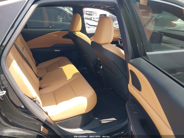 2T2BAMBAXSC058589 Lexus t24a-fts