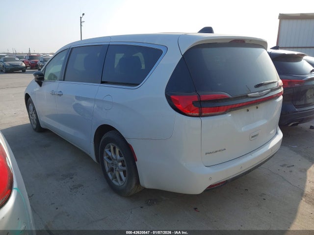 42620547 :رقم المزاد ، 2C4RC1BG3RR106282 vin ، 2024 Chrysler Pacifica Touring L مزاد بيع