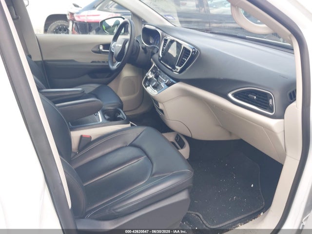 42620547 :رقم المزاد ، 2C4RC1BG3RR106282 vin ، 2024 Chrysler Pacifica Touring L مزاد بيع