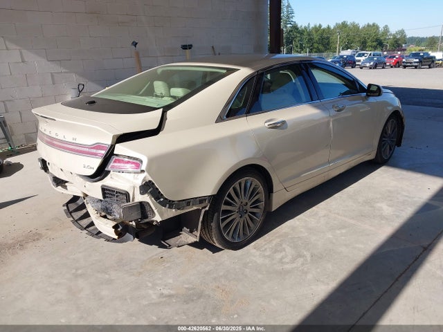 3LN6L2LU3ER815081 Lincoln 2014