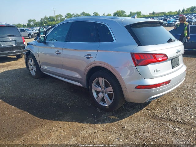 2019 AUDI Q5 WA1CNAFY3K2043198 Photo 2