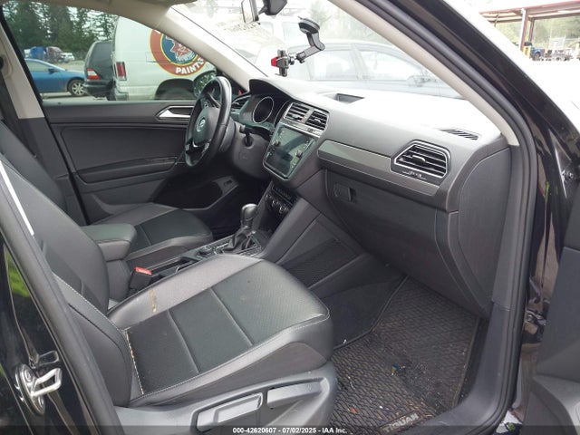 Volkswagen 2018 2018 3VV2B7AX5JM027119 Image 5