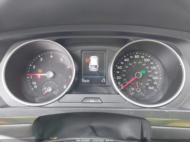 Volkswagen 2018 2018 3VV2B7AX5JM027119 Image 7