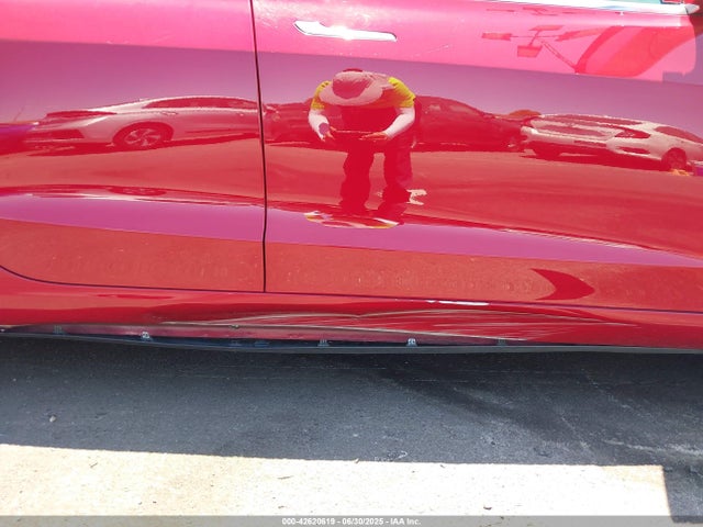 5YJ3E1EB1KF365466 Tesla 2019